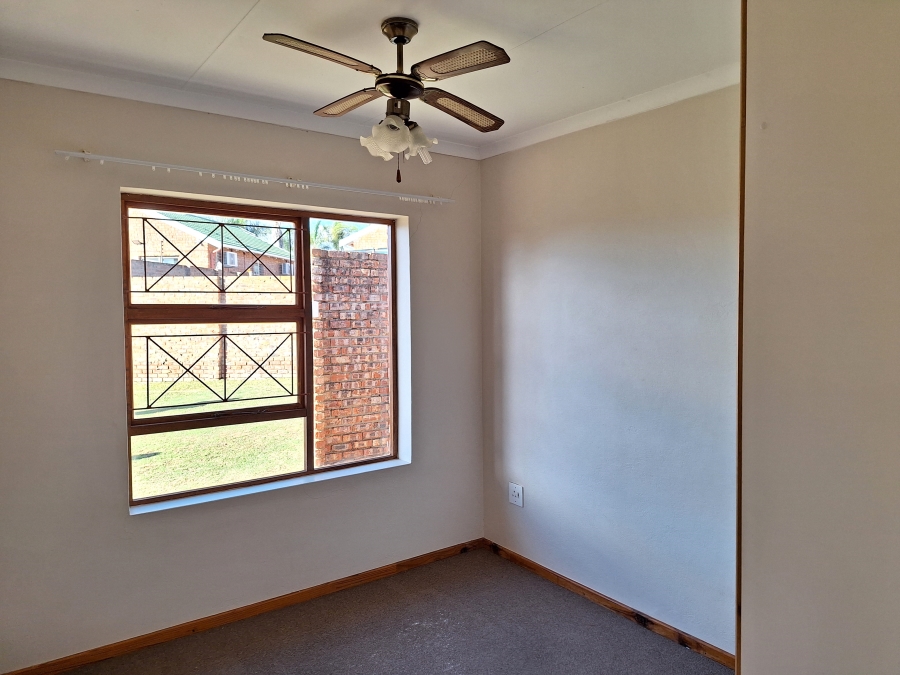 To Let 3 Bedroom Property for Rent in Strelitzia Park Eastern Cape